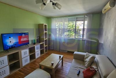 Apartament cu 2 camere decomandat în Valea Oltului