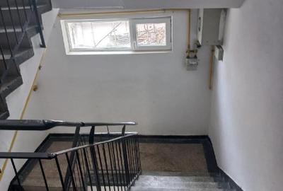 Apartament cu 2 camere decomandat în Km 5 - 10