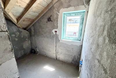 Duplex cu 5 camere cu Canalizare în Sud - 23