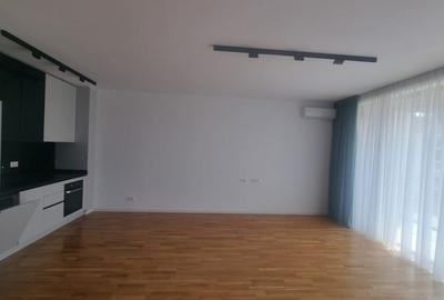 Apartament cu 4 camere decomandat în Băneasa - 2