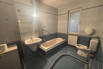 Casă cu 5 camere cu Canalizare în Aradului - 10