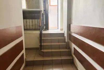 Spațiu comercial, de 175 mp, în Central - 6