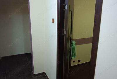 Vand Apartament Bailesti str. Carpati - 3