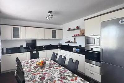 Casă cu 5 camere cu Teren 450 Mp în Rădăuți - 14