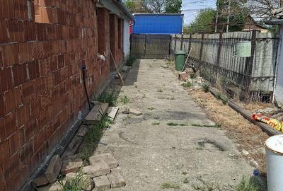 Casă cu Teren 1079 Mp în Cenad - 9