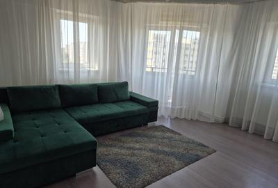 Apartament cu 3 camere semidecomandat în Basarabia