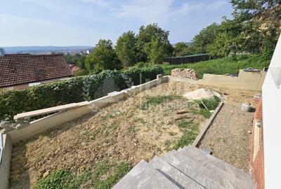 Duplex cu 5 camere cu Canalizare în Dâmbul Rotund - 2