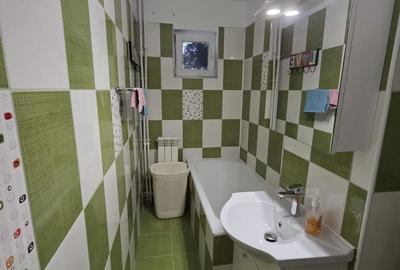 Apartament cu 3 camere semidecomandat în Tomis Nord - 3