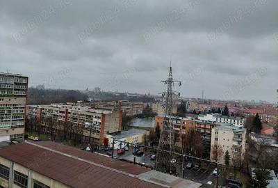 Apartament cu 3 camere decomandat în Central - 2