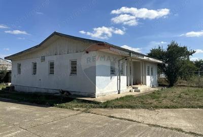 Spațiu comercial, de 640 mp, în Săvinești - 2