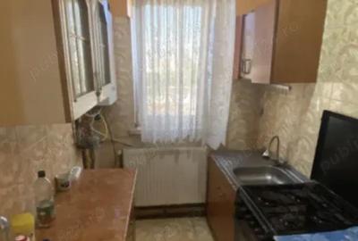 Apartament cu 3 camere decomandat în Central - 2