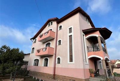 Casă individuală cu 10 camere cu Teren 1100 Mp în Ciorogârla - 1