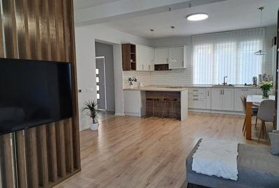 Casă individuală cu 4 camere cu Canalizare în Dezmir - 3