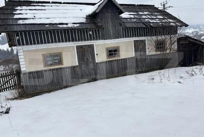 Casă cu 4 camere cu Teren 1170 Mp în Central - 11