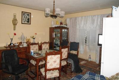 Apartament cu 3 camere de vânzare în zona Zorilor - 3