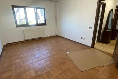 Spațiu comercial, de 50 mp, în Central - 2