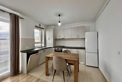 Apartament cu 2 camere semidecomandat, mobilat în Tractorul - 11