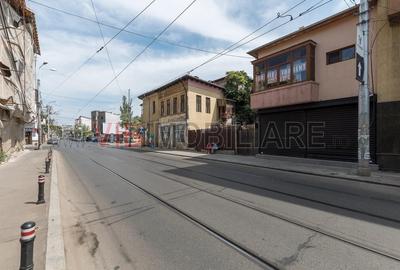 Spatiu comercial - Lizeanu - stradal - 2 vitrine - 7