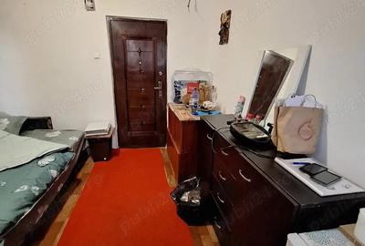 Garsonieră decomandată în Central - 2