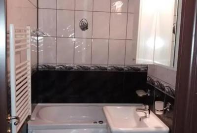 Apartament cu 2 camere decomandat în 8 Martie - 11