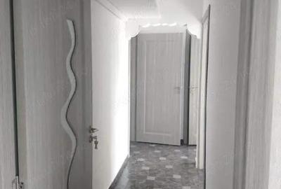 Apartament cu 4 camere decomandat în Drumul Taberei - 9