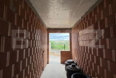 Casă cu 4 camere cu Teren 1760 Mp în Central - 8