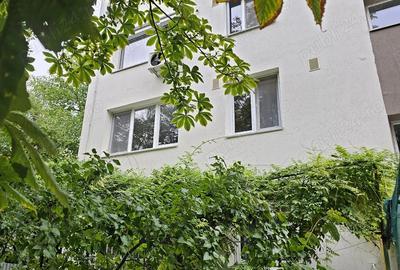 Proprietar, vand Apartament 3 camere dec. Et. 1 4 Romancierilor, Drumul Taberei - 2