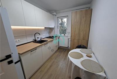 Apartament cu 2 camere semidecomandat în Tractorul - 3
