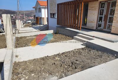 Casă individuală cu 4 camere cu Canalizare în Chinteni - 2