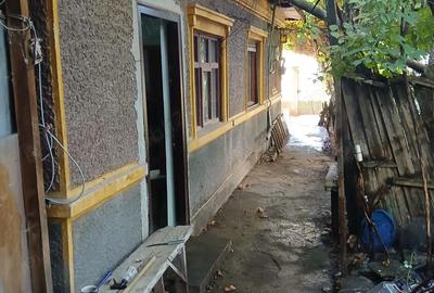 Casă cu 5 camere cu Teren 280 Mp în Antiaeriană