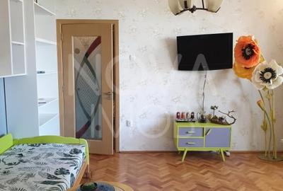 Apartament cu 32 camere decomandat, mobilat în Hipodrom 2 - 1