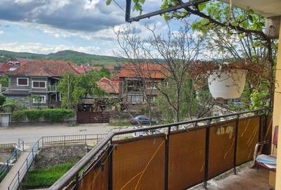 Apartament cu 4 camere în Central - 2