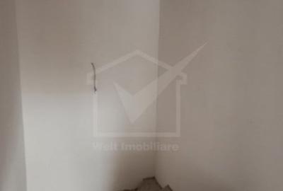 Duplex in complex, semifinisat, Chinteni, 4 dormitoare, 3 bai - 6