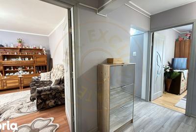 Apartament cu 4 camere decomandat în Central - 2