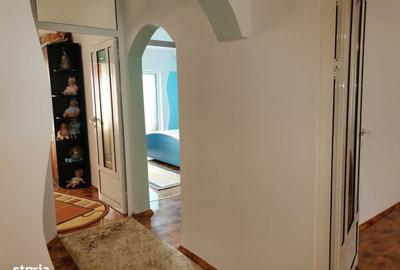 Apartament cu 3 camere decomandat în Central - 4