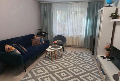 Apartament cu 3 camere decomandat în Tudor - 6