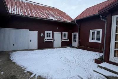 Casă cu Teren 3300 Mp în Dornești - 1