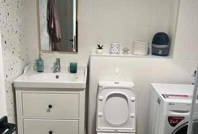 Garsonieră decomandată în Central