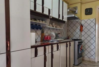 Apartament 4 camere in Simeria, zona 1 Decembrie, et 1 - 5