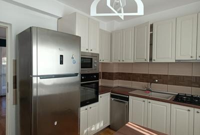 Casă cu 4 camere cu Teren 220 Mp în Roșu - 2