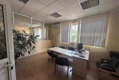 Spatiu de birouri modern, 480mp, 10 locuri de parcare, carti - 10