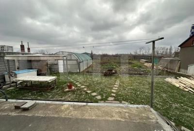 Casă cu 7 camere cu Canalizare în Central - 3