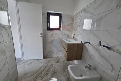 Casă individuală cu 3 camere cu Teren 413 Mp în Golești - 18