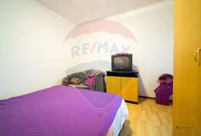 Vand/ schimb casa , 2 apartamente , curte si gradina. Teren 500 mp. - 11