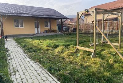Casă cu 3 camere în Bărdești - 8
