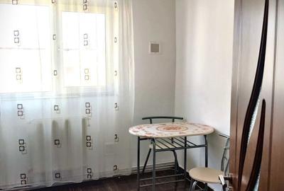 Apartament cu 2 camere semidecomandat în Micro 11 - 8