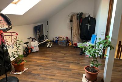 Duplex cu 4 camere cu Canalizare în Central - 9