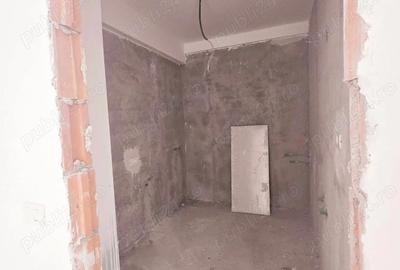 Apartament cu 3 camere decomandat în Seaca - 3