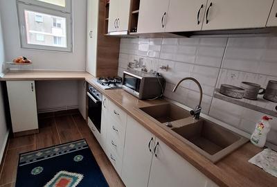 Apartament cu 3 camere semidecomandat în Mărăței - 3