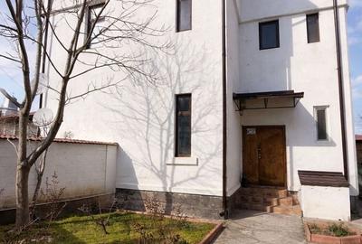 Casă cu 5 camere cu Teren 155 Mp în Central - 5